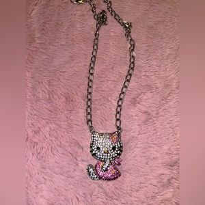 Hello kitty necklace